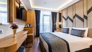 Quarto luxo | Roupas de cama premium, frigobar, cofres nos quartos, escrivaninha