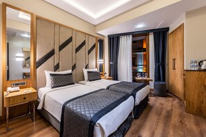 Standard Double or Twin Room | Premium bedding, minibar, in-room safe, desk - Endican Sultanahmet Hotel (Istanbul)