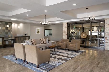 Lobby. Best Western Plus College Station Inn & Suites