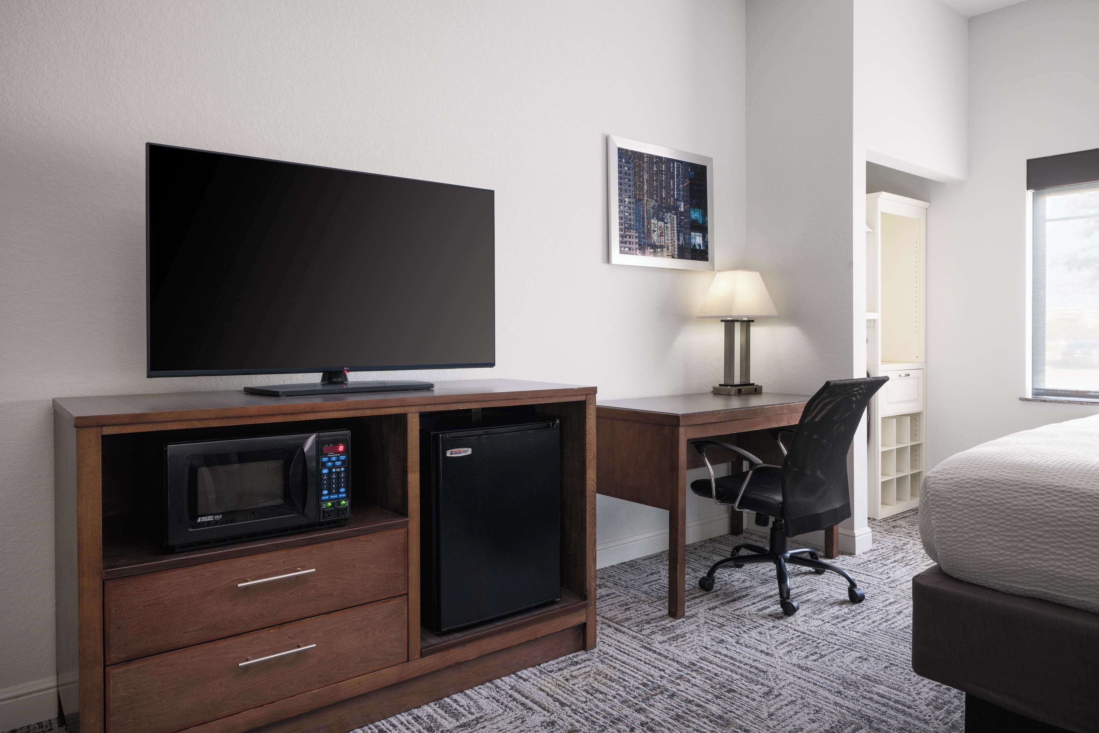 suite, 1 king bed, accessible, non smoking (with sofabed) | pillow-top beds, desk, laptop workspace, blackout curtains