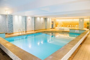 من حمّامات السباحة المغطاة، حمّام سباحة خارجي موسمي