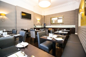 Dagelijks Engels ontbijt (GBP 9.50 per persoon)