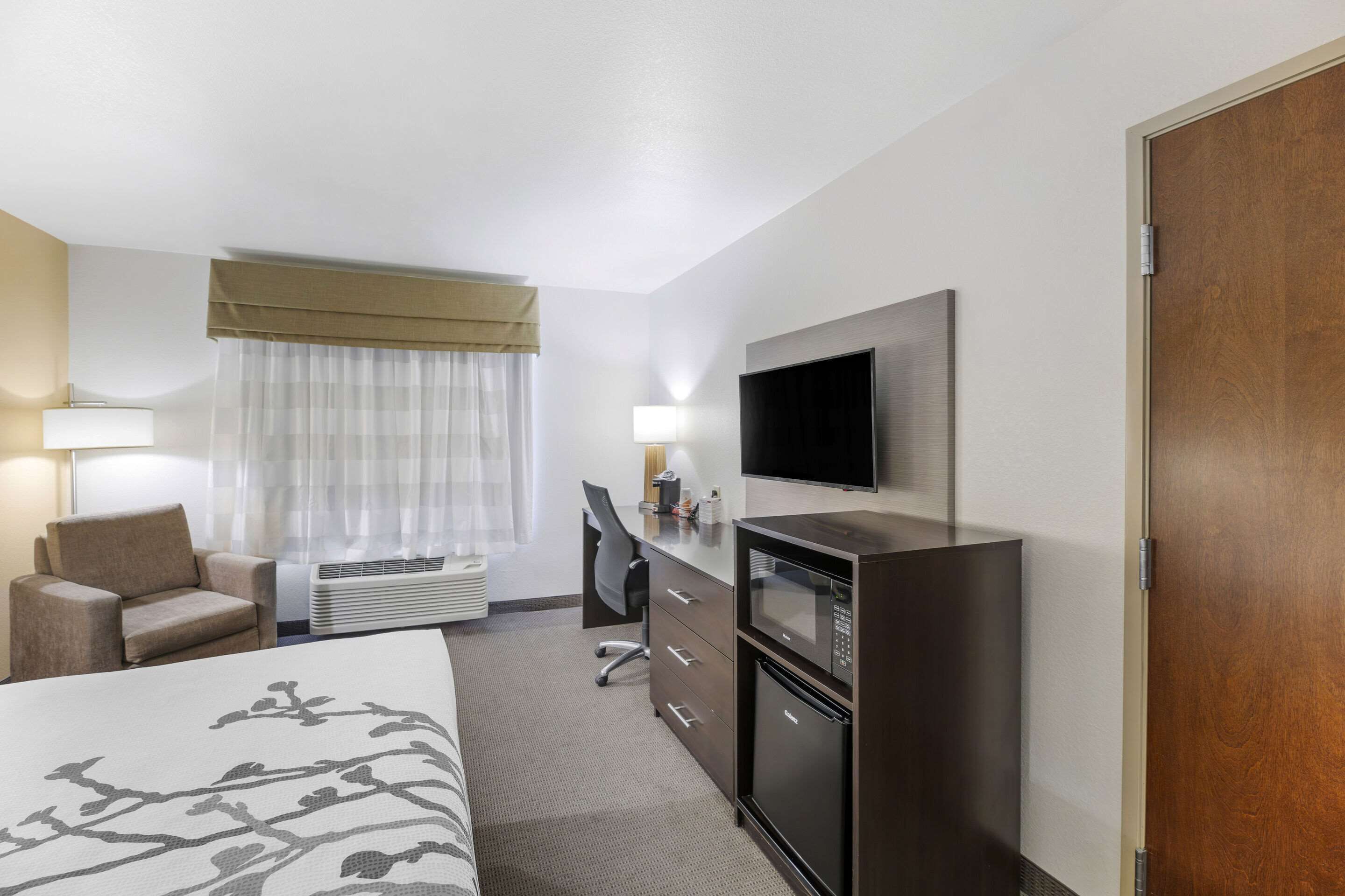 desk, iron/ironing board, free rollaway beds, free wifi