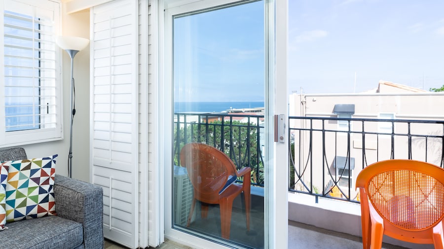 Sea View Inn at the Beach