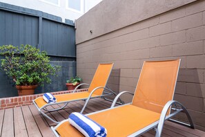 Single Apartment with Private Patio | Terrace/patio - Sea View Inn at the Beach (Manhattan Beach)