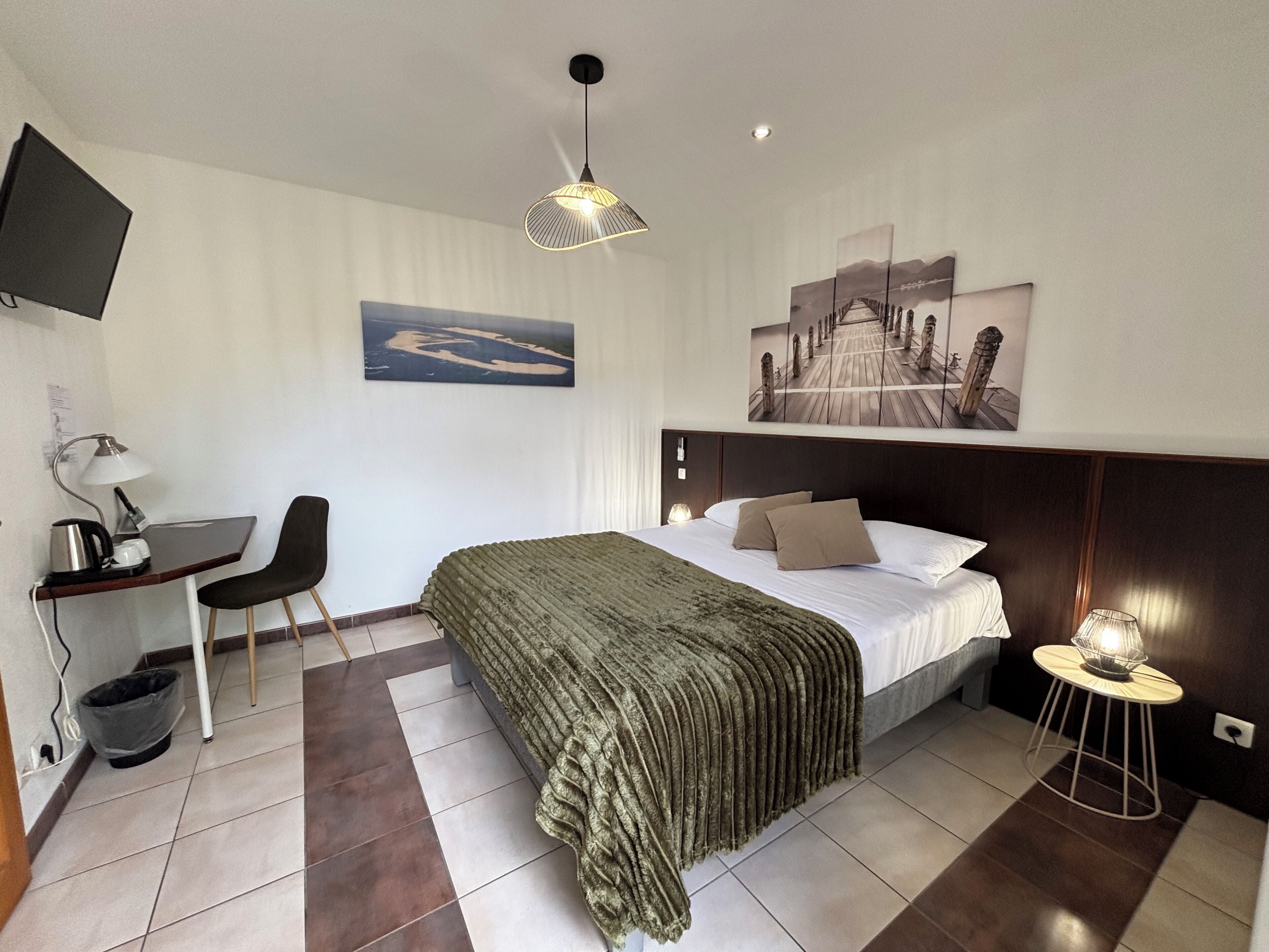 In-room safe, desk, soundproofing, iron/ironing board