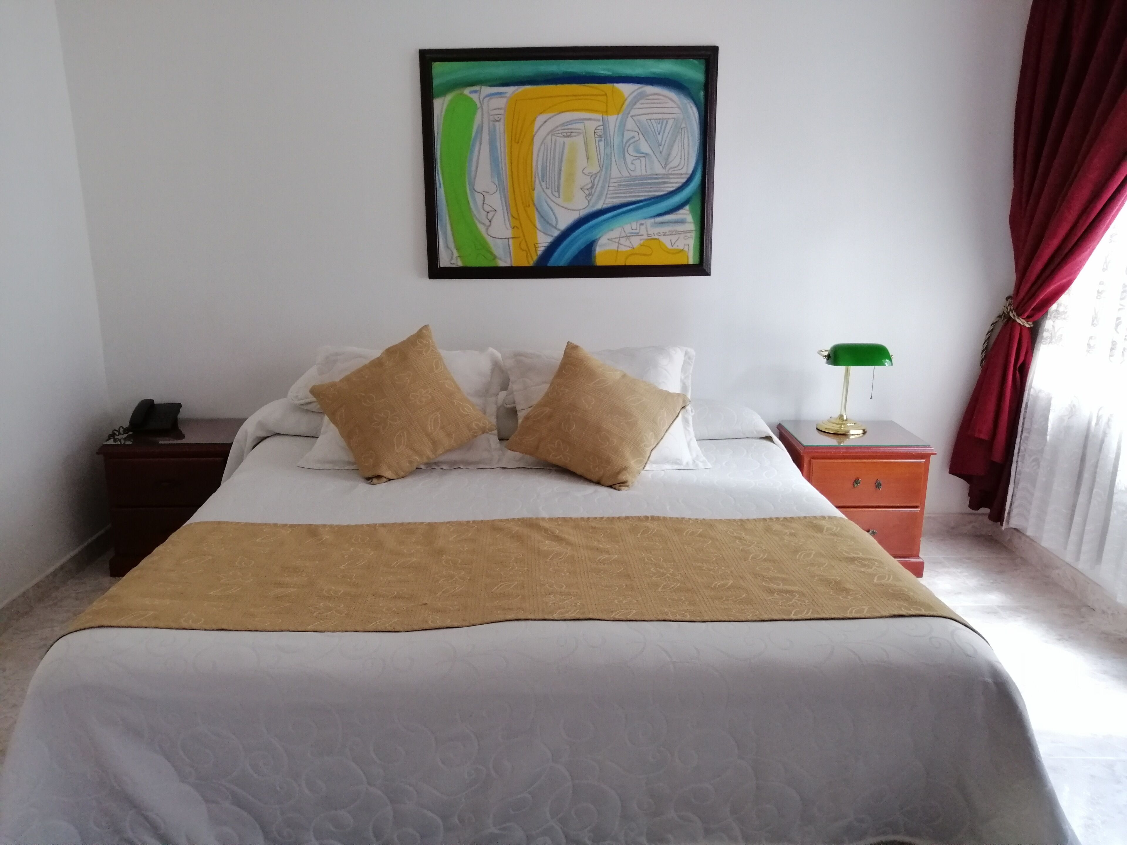 standard room | minibar, in-room safe, rollaway beds, free wifi