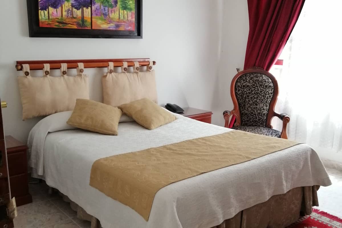 standard room | minibar, in-room safe, rollaway beds, free wifi