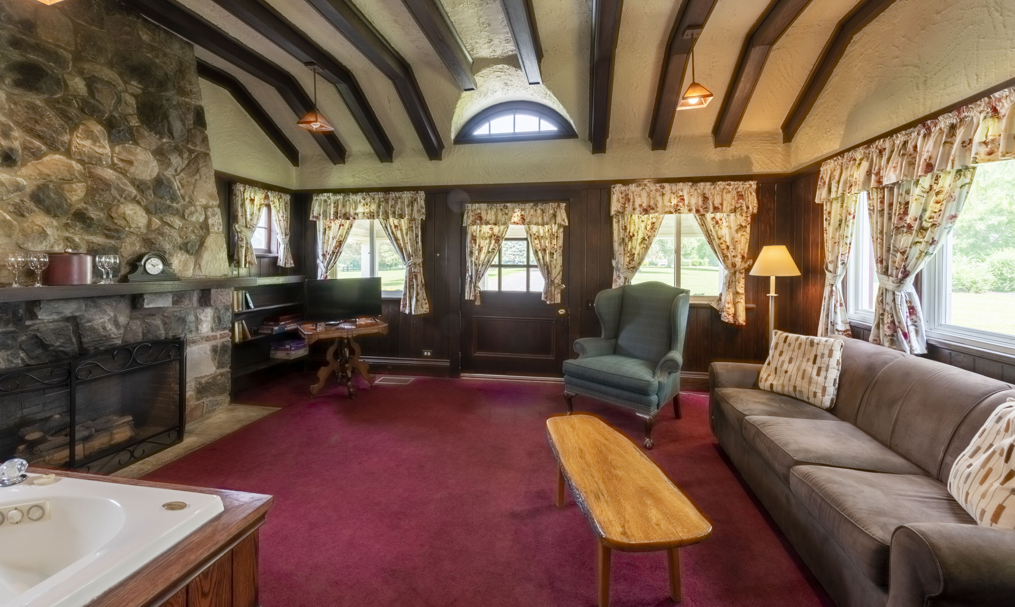 play house | 1 bedroom, individually decorated, individually furnished