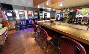 Bar (on property) - Hotel Motel Hospitalité (Levis)