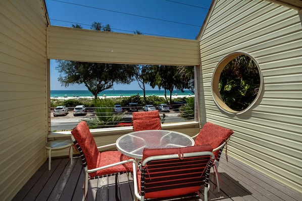Terrace/patio - Bird's Nest Beach Townhomes (Bradenton Beach)