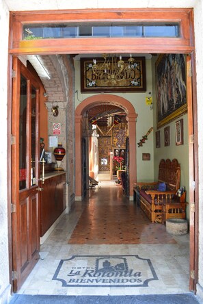Reception - Hotel La Rotonda (Guadalajara)