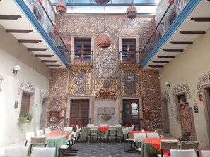 Breakfast and lunch served, Mexican cuisine