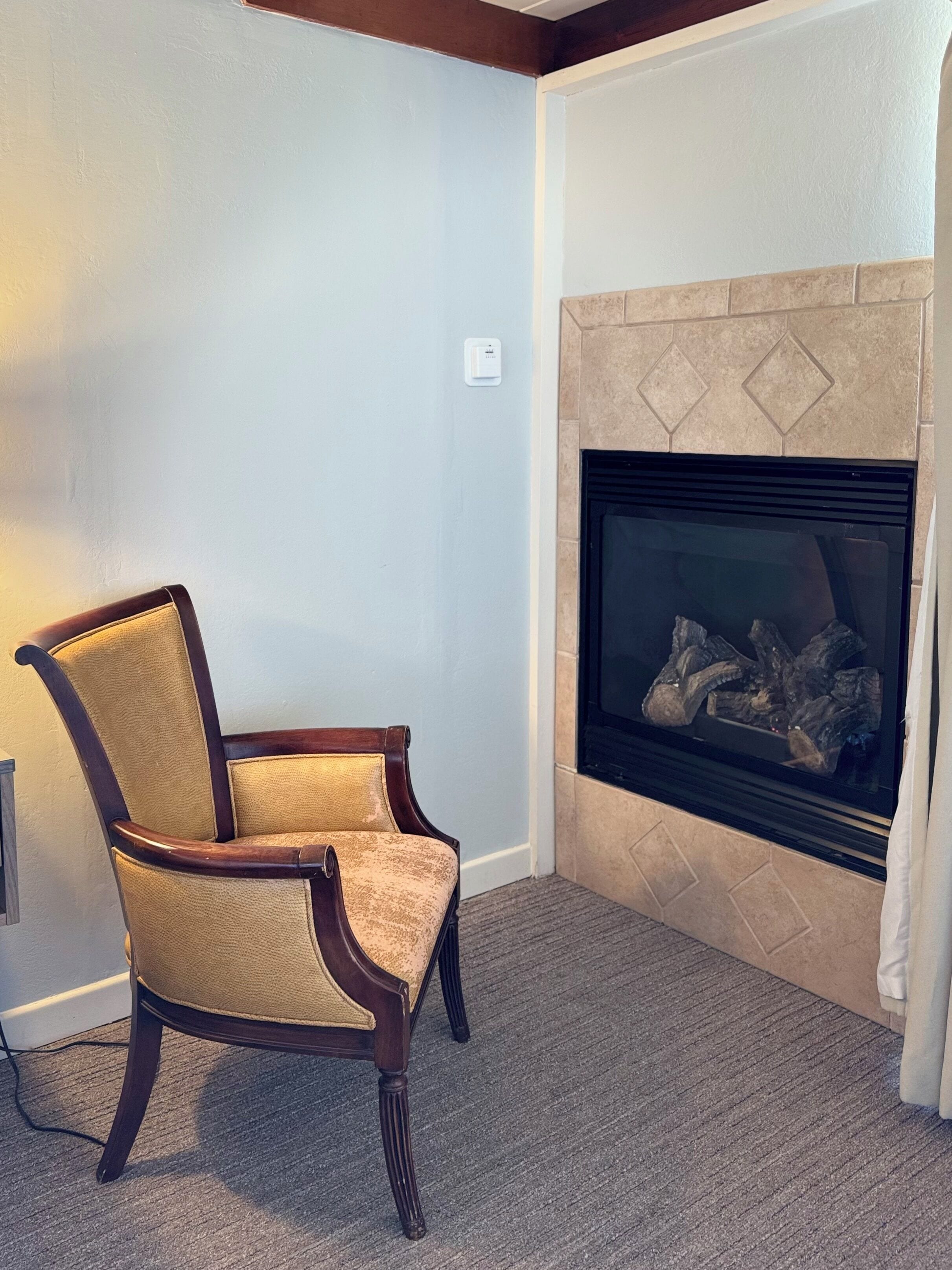 1 bedroom, premium bedding, iron/ironing board, cots/infant beds