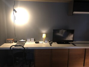 ห้องดีลักซ์ท�วิน, ปลอดบุหรี่ | สิ่งอำนวยความสะดวกในห้องพัก