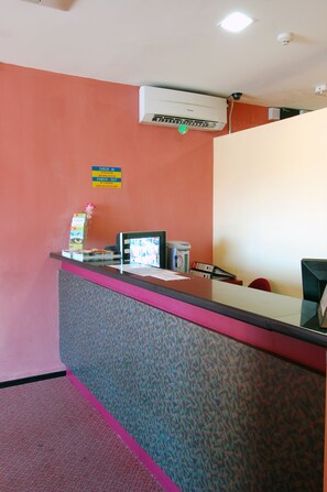 Reception - Impiana Mutiara Hotel (Kota Kinabalu)