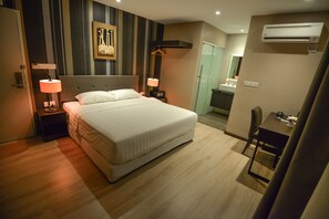 Premium Room, 1 King Bed