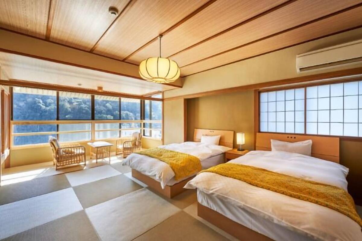 In-room safe, iron/ironing board, free WiFi, bed sheets