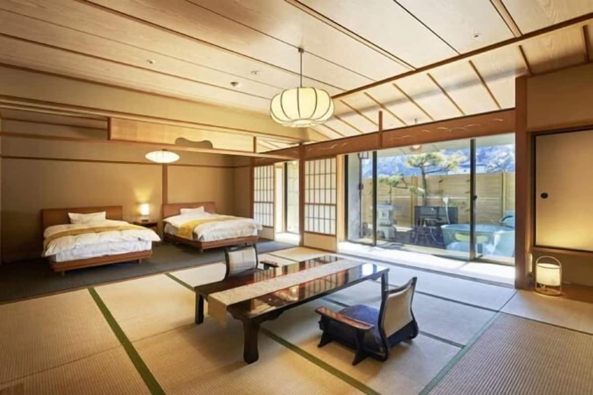 In-room safe, iron/ironing board, free WiFi, bed sheets