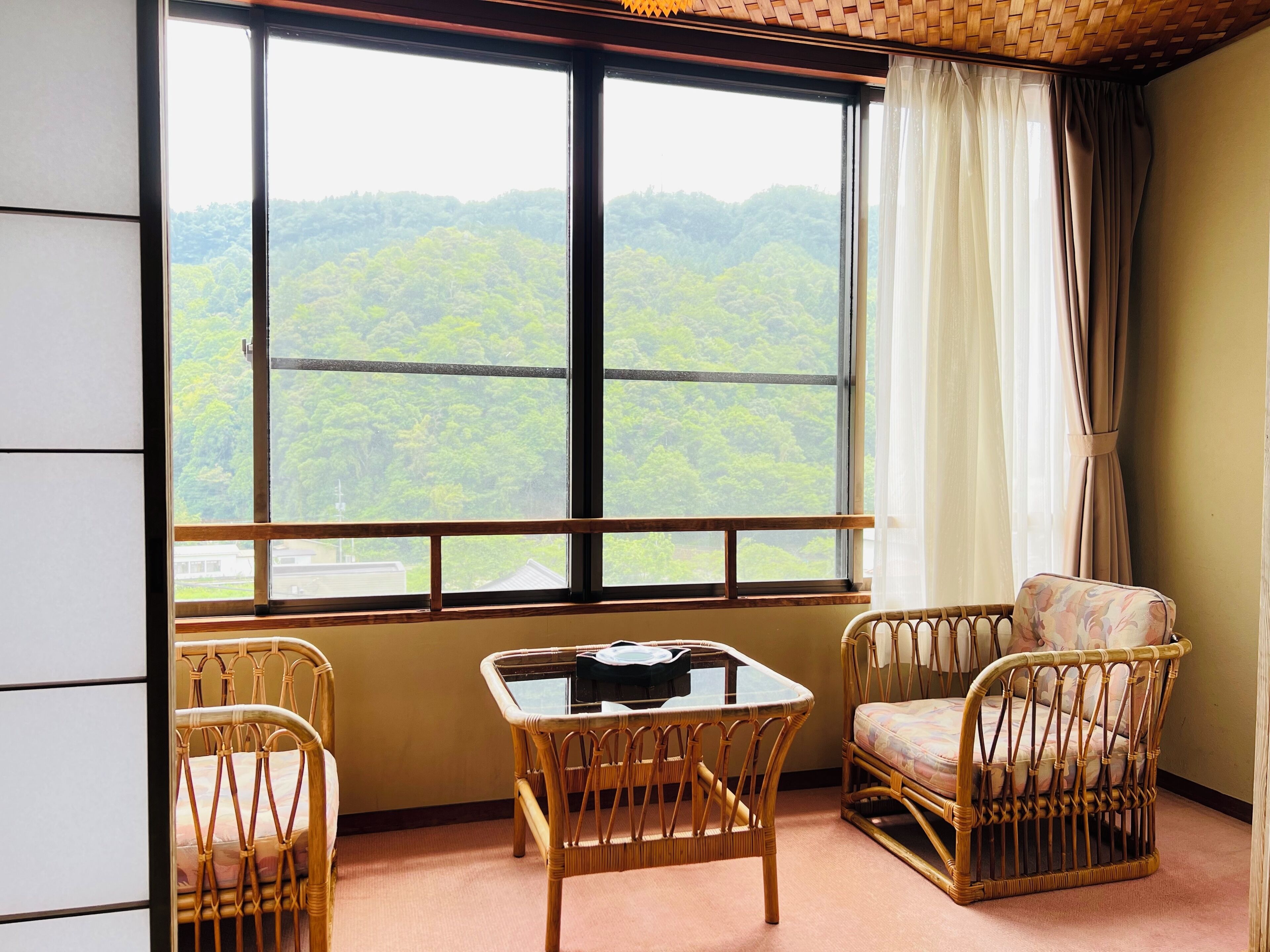 In-room safe, iron/ironing board, free WiFi, bed sheets