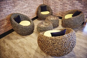 Sittområde i lobbyn