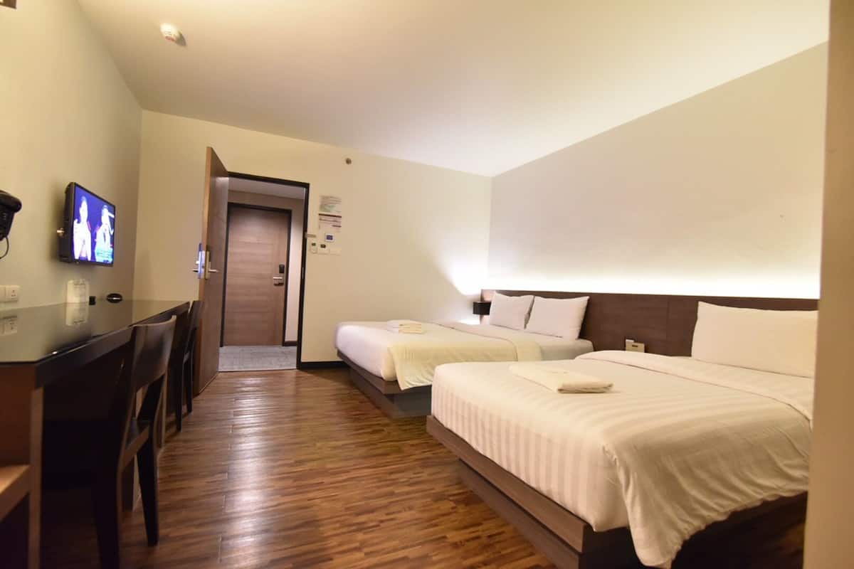 Standard Triple Room | Desk, free WiFi