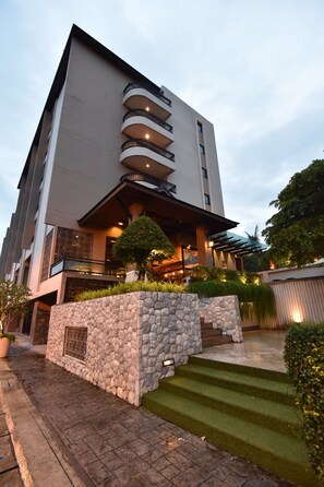 Front of property - Leevana Hotel Hat Yai (Hat Yai)