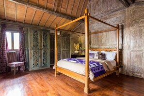 Joglo Villa Double Room | In-room safe, desk, iron/ironing board, free WiFi - The Uluwatu Peak Residence (Pecatu)