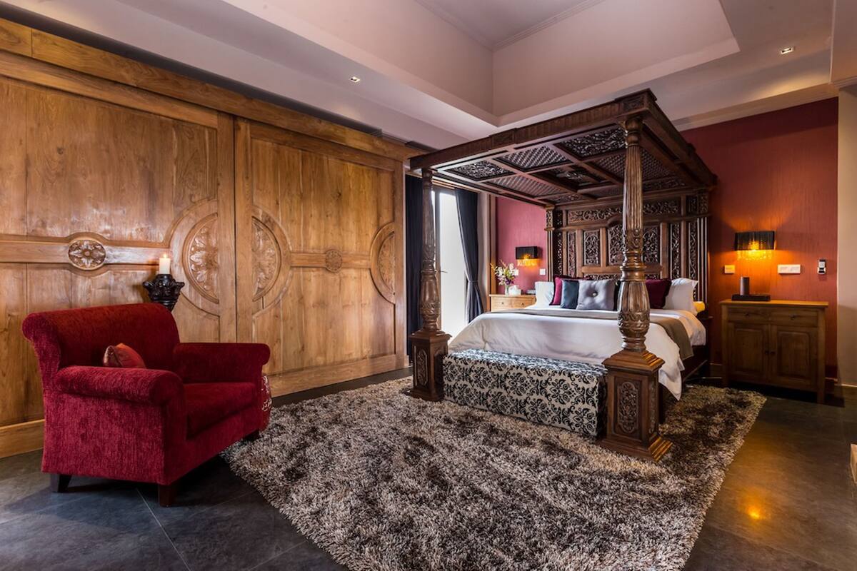 Villa, 4 chambres, piscine privée | Coffre-fort, bureau, fer et planche à repasser, accès au Wi-Fi (inclus)