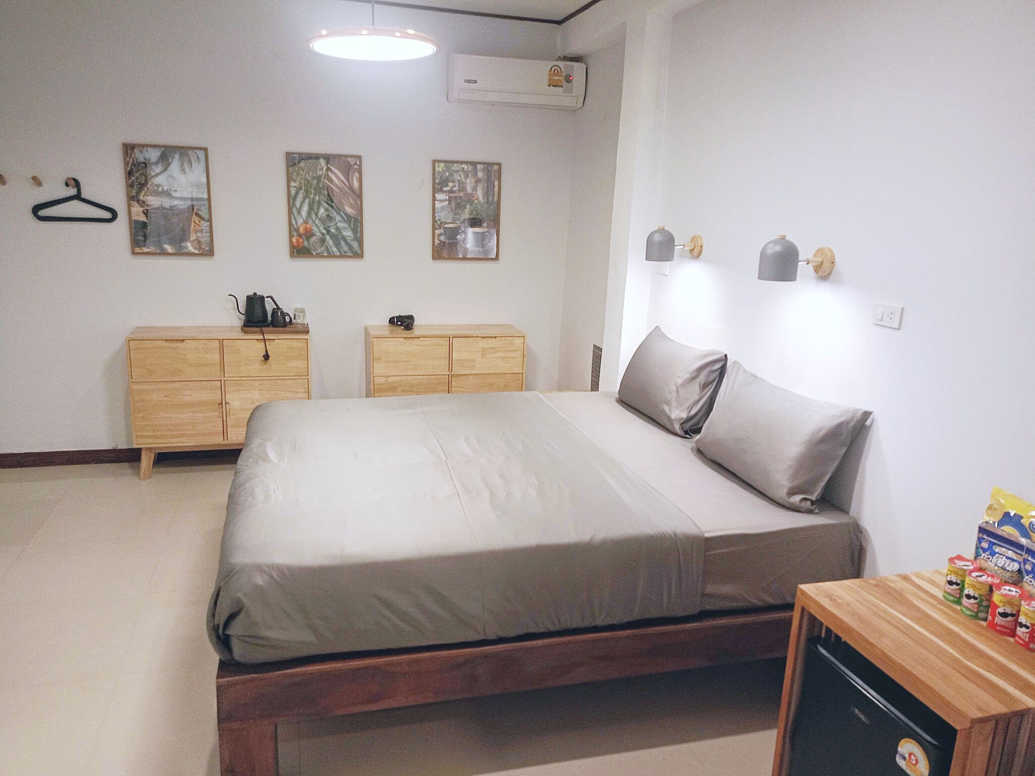 Deluxe Twin Family Room