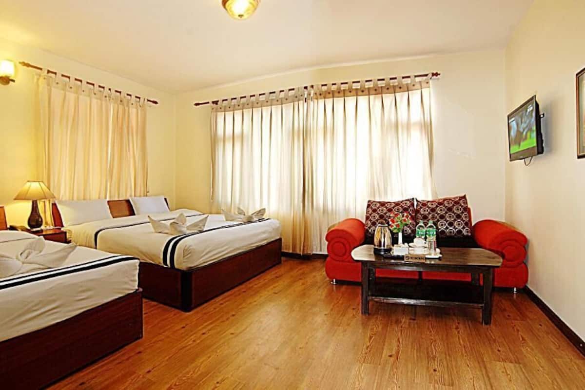 1 bedroom, premium bedding, in-room safe, desk