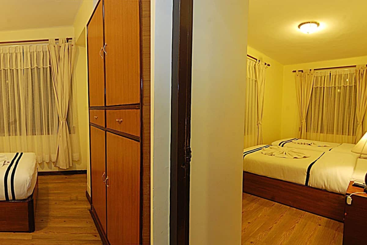 1 bedroom, premium bedding, in-room safe, desk