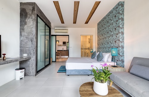 Baan Rawee Apartments