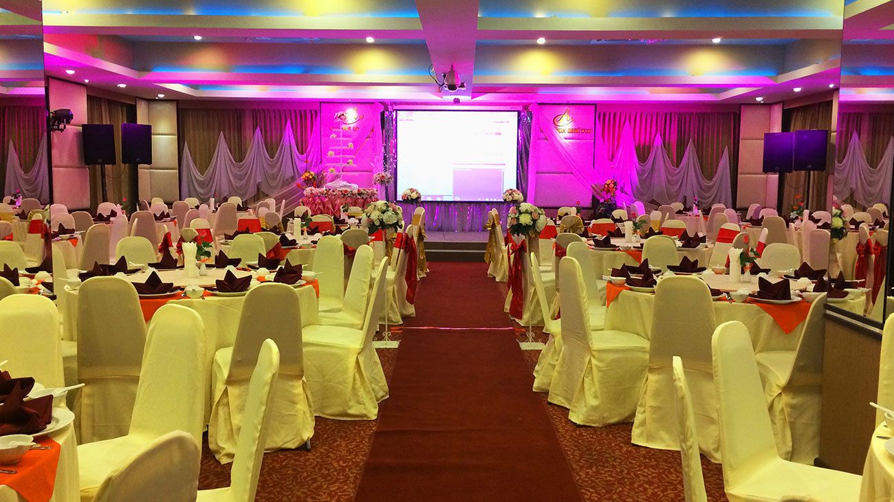 Banquet hall