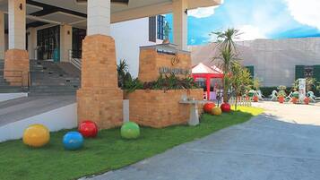 Fachada de la propiedad