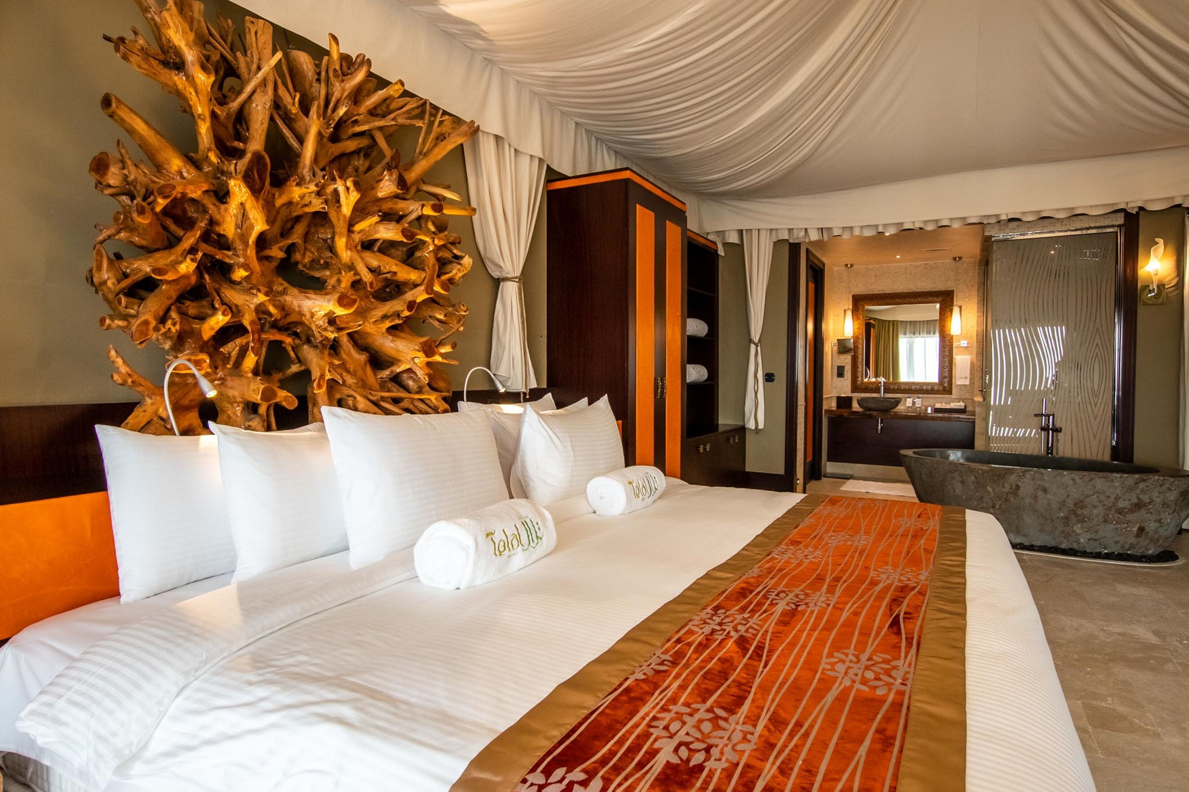 reem presidential pool villa | bathroom | free toiletries, hair dryer, dressing gowns, slippers