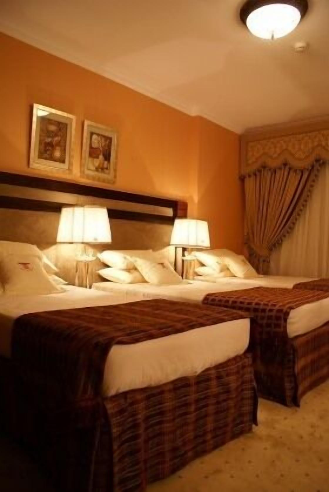 Quarto triplo | Frigobar, cofres nos quartos, camas extras/dobráveis (sobretaxa)