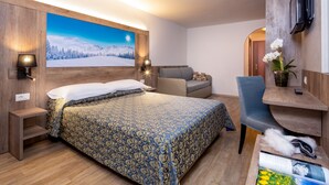 In-room safe, desk, WiFi (surcharge) - Hotel Alpen (Andalo)