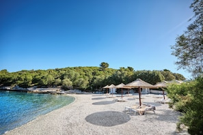 2 beach bars