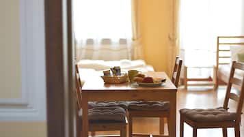 Tägliches kontinentales Frühstück gegen Gebühr