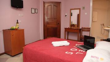 Desk, iron/ironing board, free WiFi