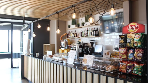 Food court - Residencia Universitaria Resa Erasmo (Madrid)