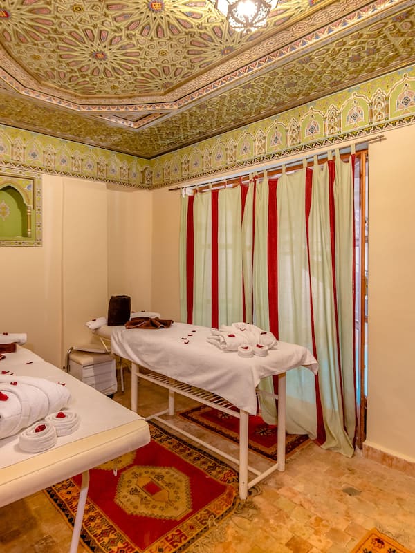 Turkish bath, body treatments, body scrubs, facials