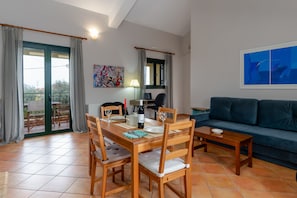 Apartment, Sea View | Living area