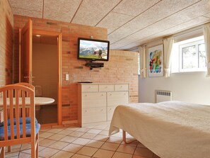 Suite, Ensuite | 1 bedroom, WiFi - Egebjerggaard Bed & Breakfast (Varde)