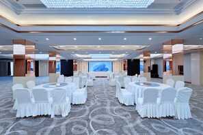 Unclassified image, 2 of 33, button - Artwell International Hotel (RIZHAO)