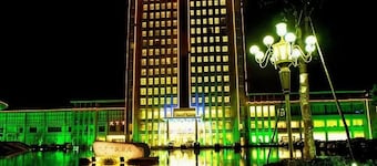 Elegance Hotel