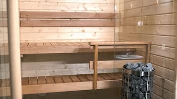 Dusj, hårføner, bidé og håndklær