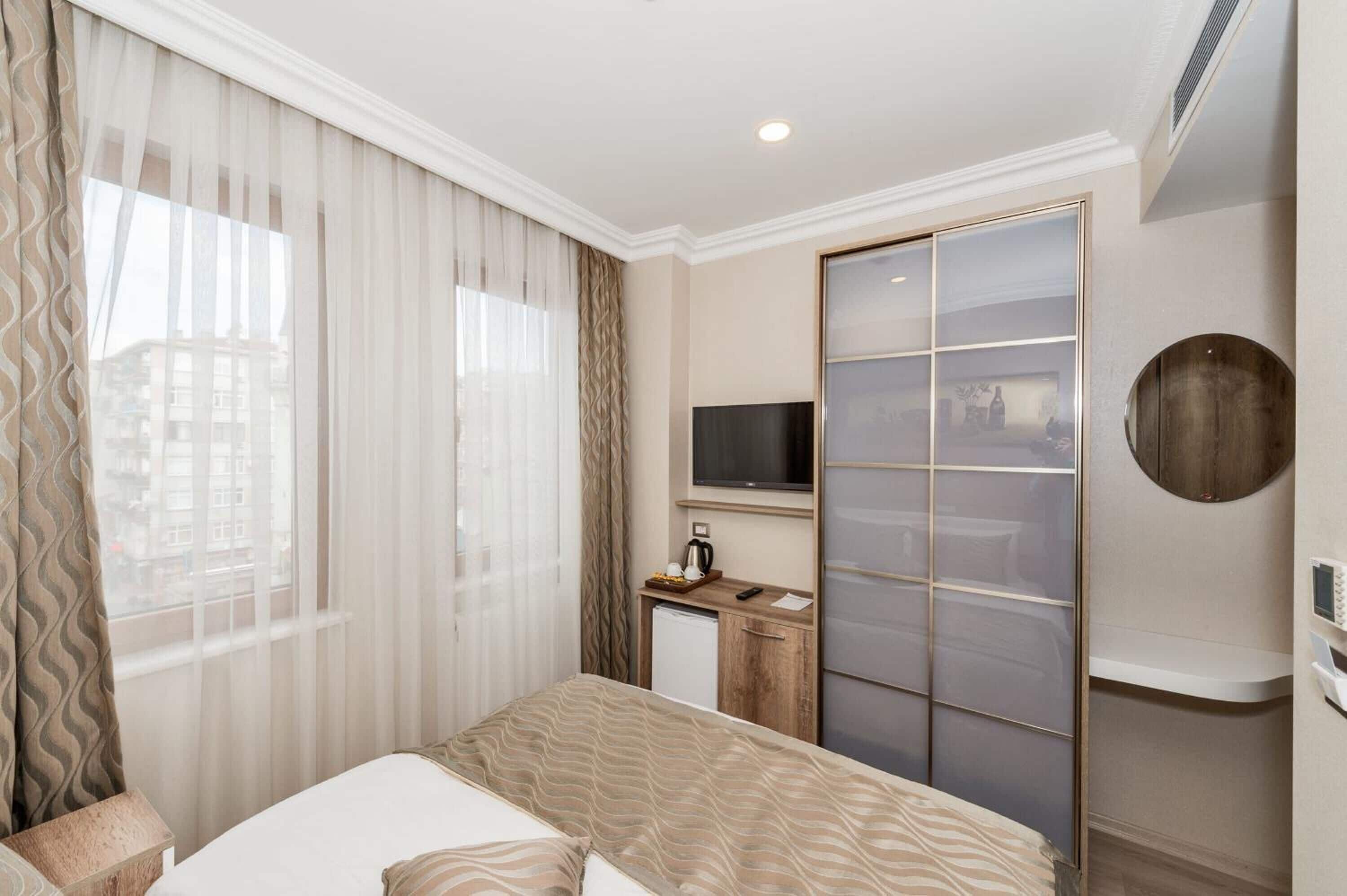 Photo - Alphonse Hotel