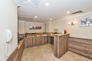 Buffet - Alphonse Hotel (Istanbul)